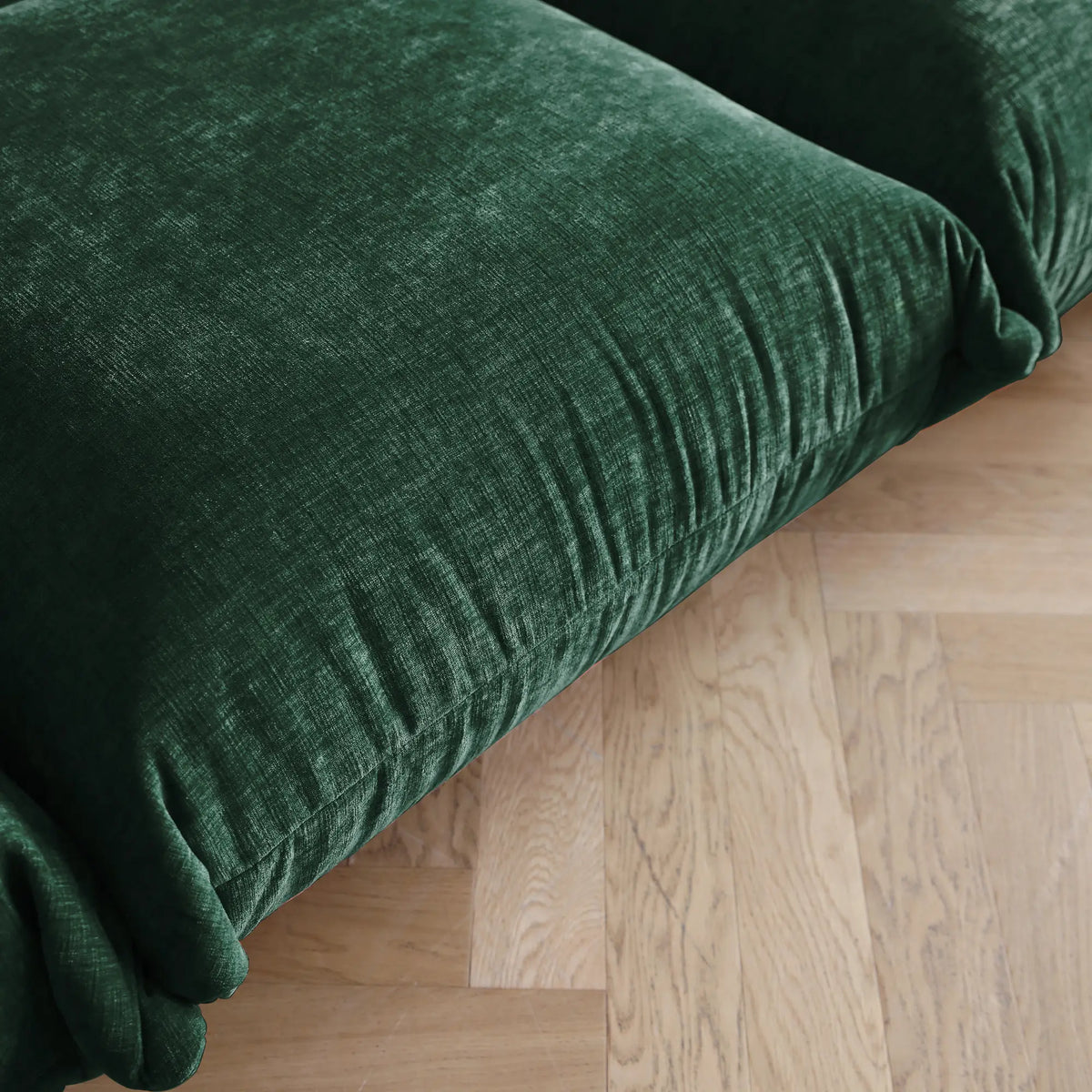 Matrix Green 1-Seater Single Sofa | 1-Piece, Dual-Arm Design, Chenille Fabric, Fixed Upholstery