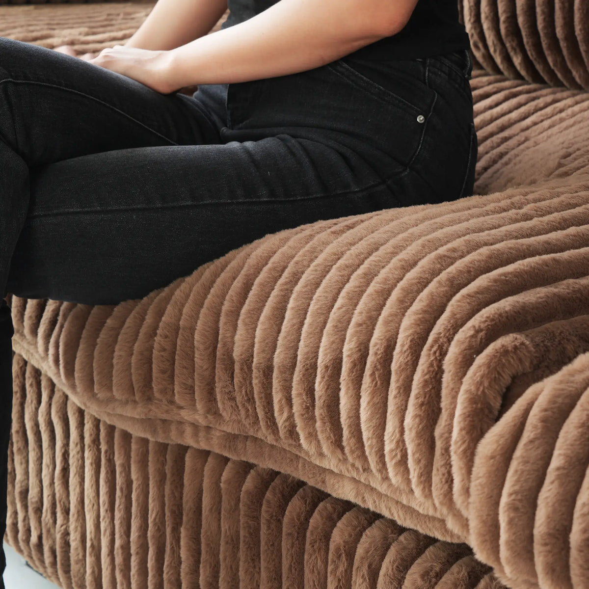 Deluxe Cloud Brown 4-Seater L-Shaped Sectionals | 5-Piece (includes 1 ottoman), Plush Fabric, Removable & Washable Covers