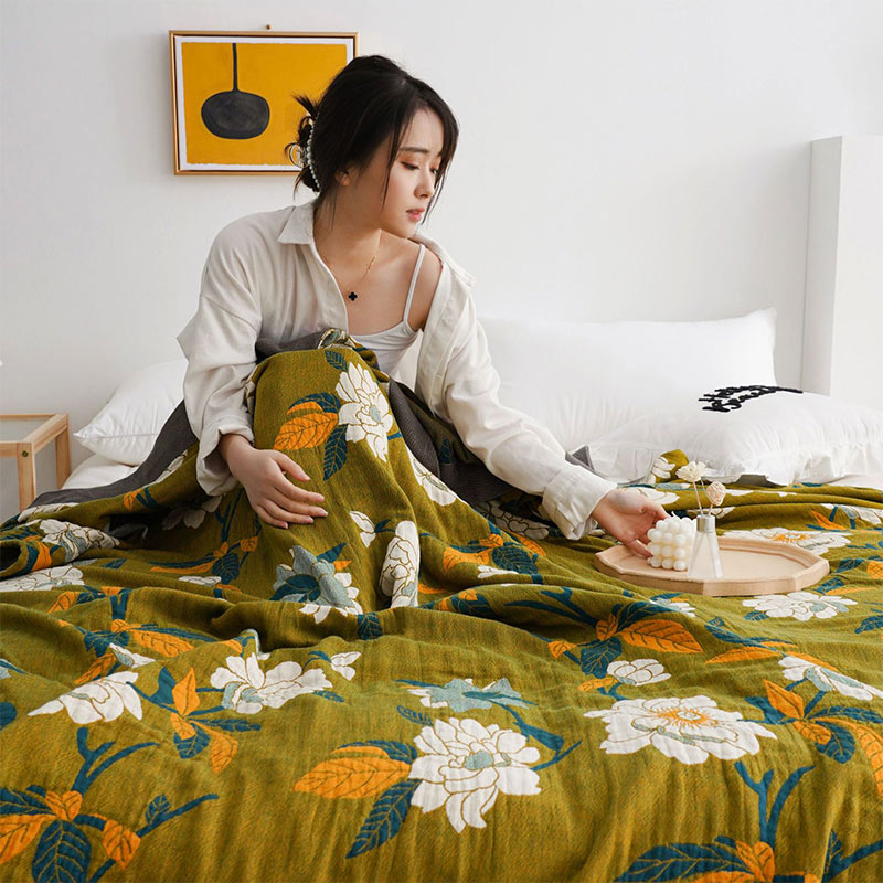 Olive Flower Printed Cotton Quilt - Double-Sided Boho Design for Bedroom Decor, Soft